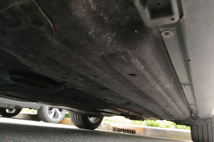 Used Porsche Macan 2021 Macan 2.0T Chassis Front Left