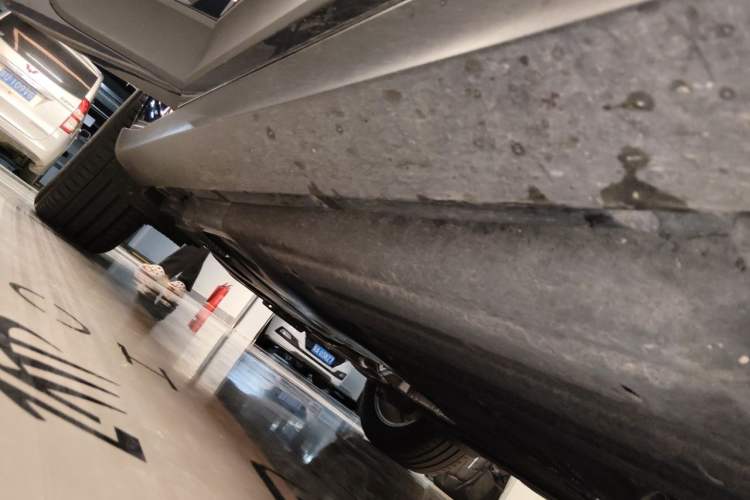 Used Porsche Macan 2021 Macan 2.0T Chassis Front Right
