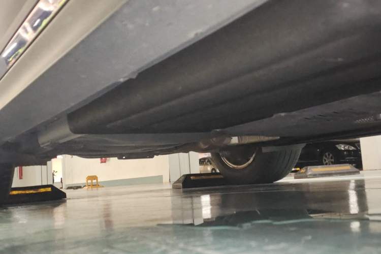 Used Porsche Macan 2021 Macan 2.0T Chassis Front Right
