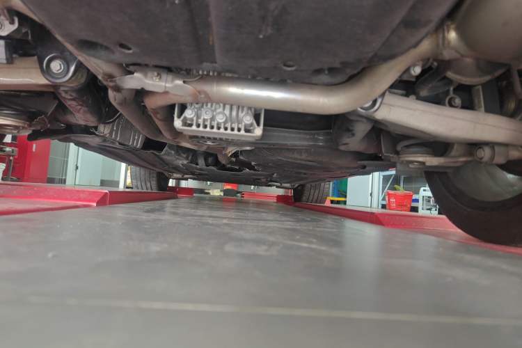 Used Porsche Macan 2021 Macan 2.0T Chassis Rear