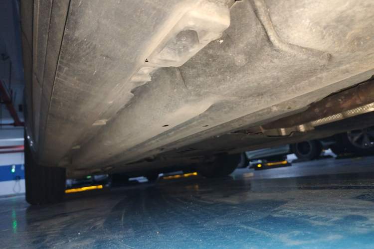 Used Porsche Macan 2021 Macan 2.0T Chassis Rear Left
