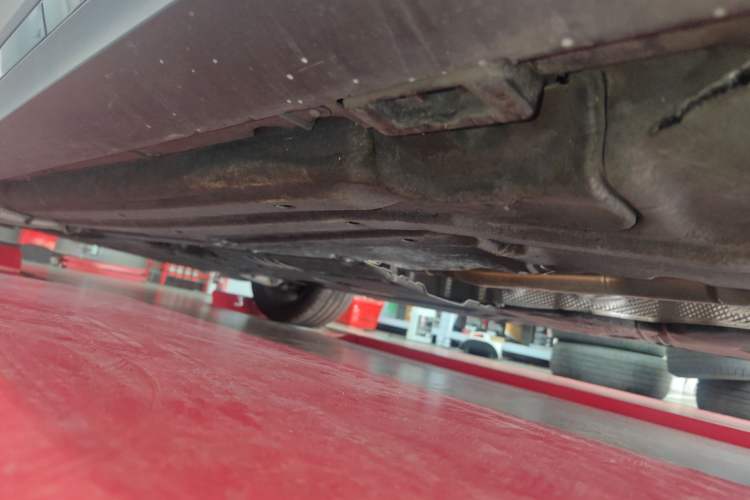 Used Porsche Macan 2021 Macan 2.0T Chassis Rear Left