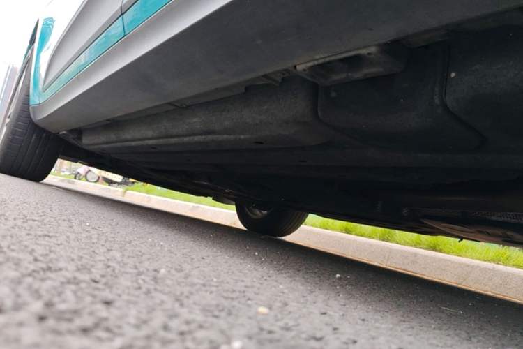 Used Porsche Macan 2021 Macan 2.0T Chassis Rear Left
