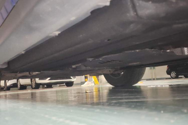 Used Porsche Macan 2021 Macan 2.0T Chassis Rear Left