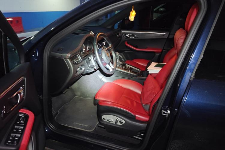 Used Porsche Macan 2021 Macan 2.0T Driver Seat
