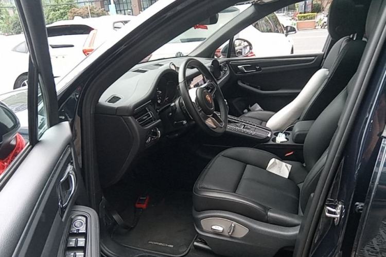 Used Porsche Macan 2021 Macan 2.0T Driver Seat