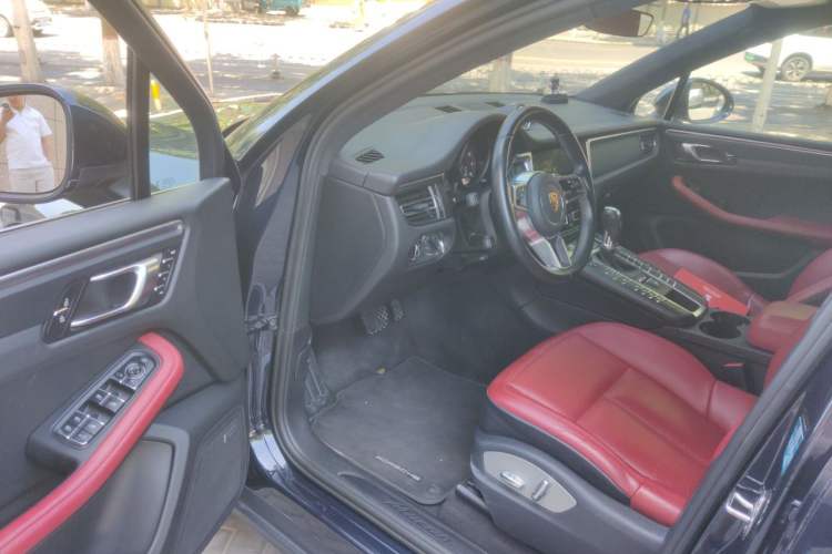 Used Porsche Macan 2021 Macan 2.0T Driver Seat