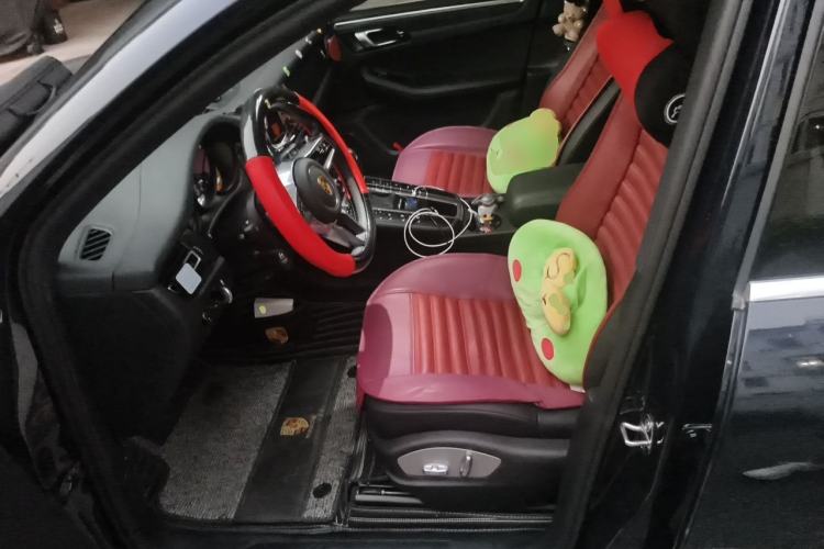 Used Porsche Macan 2021 Macan 2.0T Driver Seat