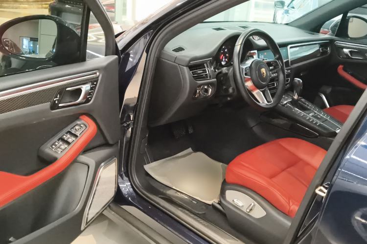 Used Porsche Macan 2021 Macan 2.0T Driver Seat
