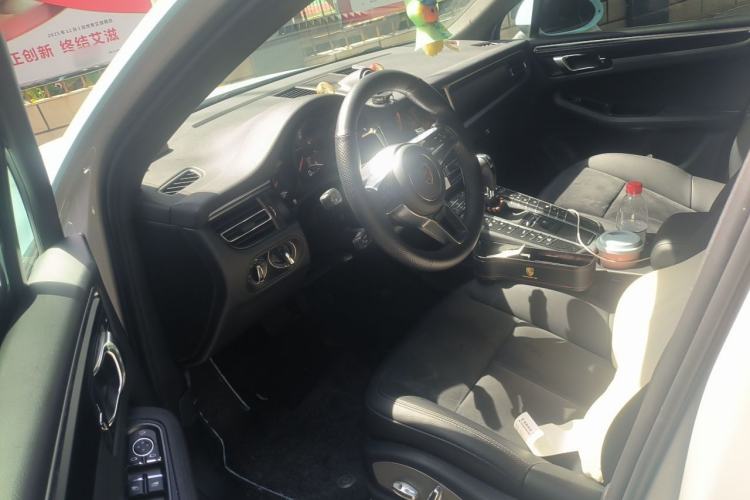 Used Porsche Macan 2021 Macan 2.0T Driver Seat