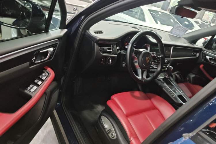 Used Porsche Macan 2021 Macan 2.0T Driver Seat