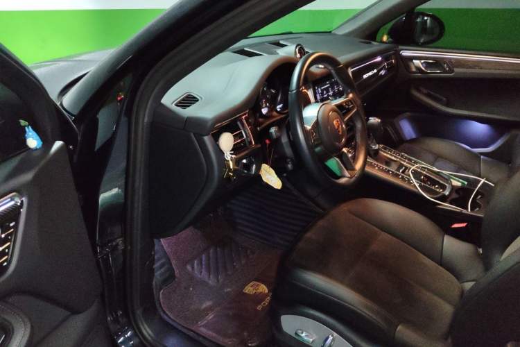 Used Porsche Macan 2021 Macan 2.0T Driver Seat