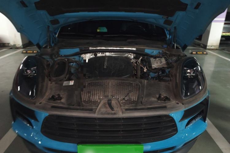 Used Porsche Macan 2021 Macan 2.0T Engine Bay