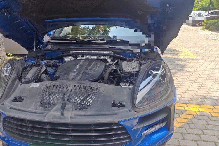 Used Porsche Macan 2021 Macan 2.0T Engine Bay Left