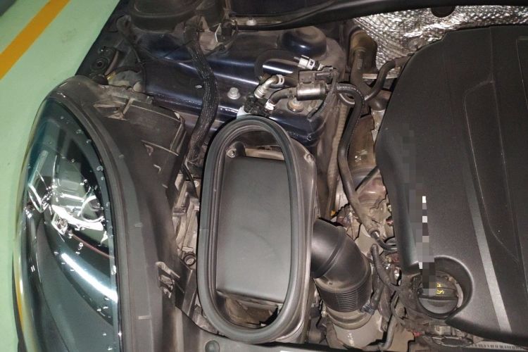 Used Porsche Macan 2021 Macan 2.0T Engine Bay Right