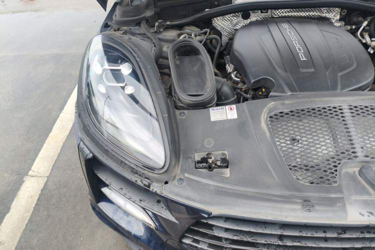 Used Porsche Macan 2021 Macan 2.0T Engine Bay Right