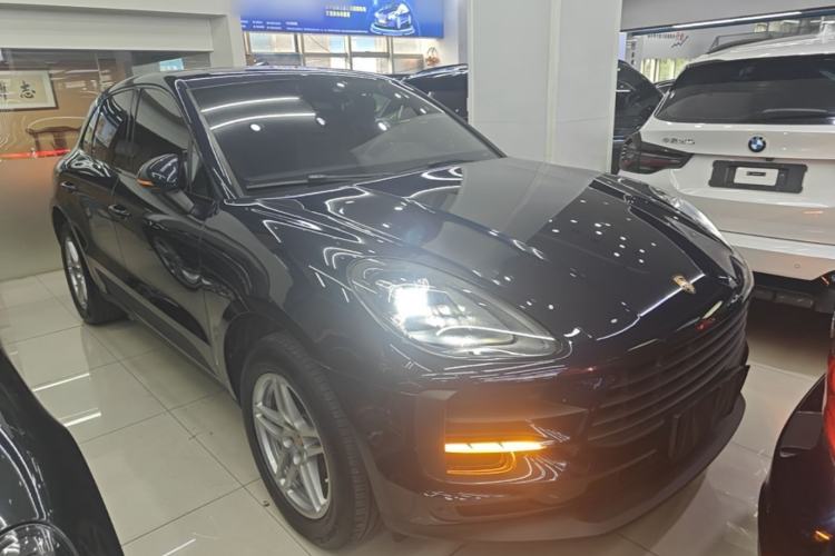 Used Porsche Macan 2021 Macan 2.0T Exterior 1