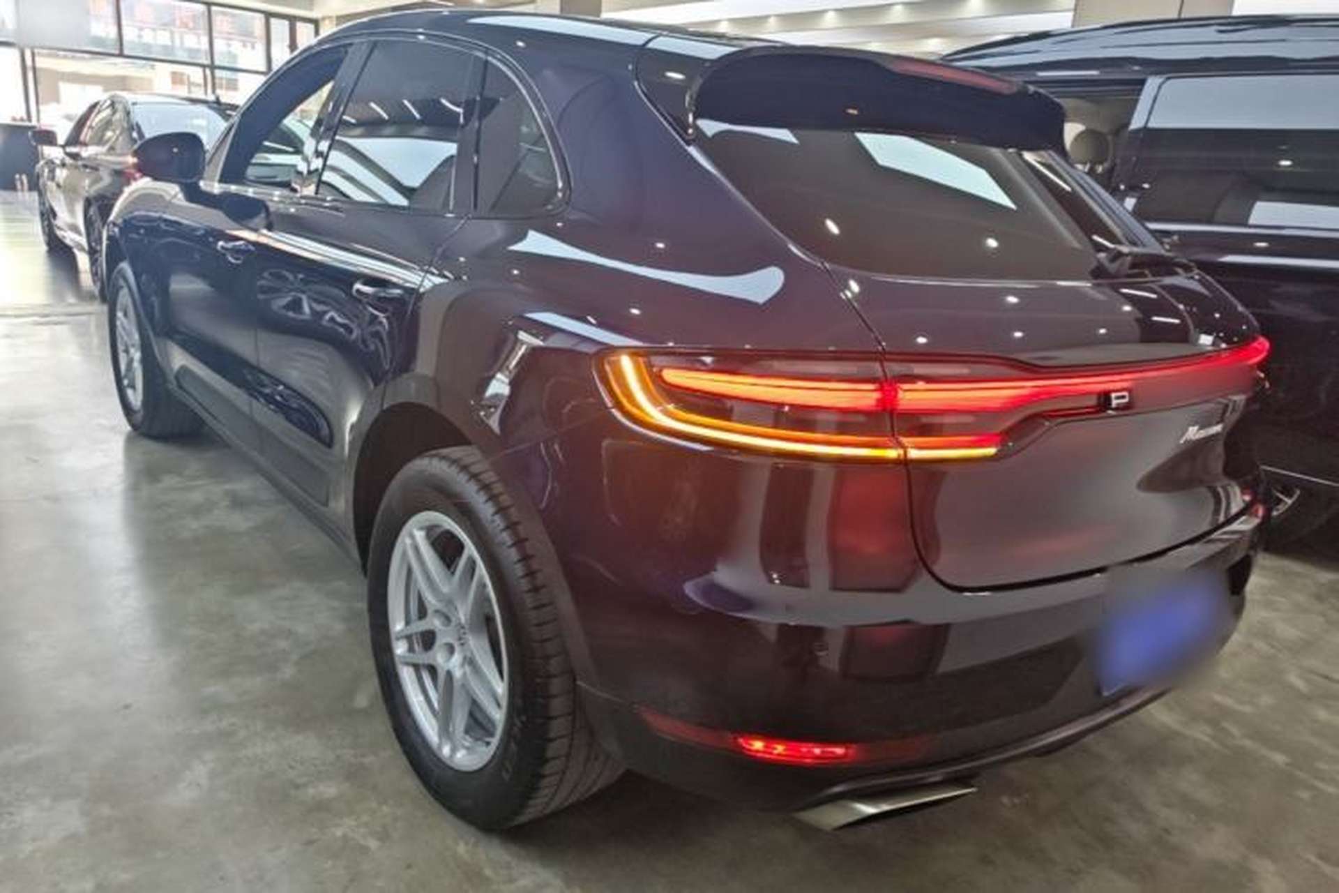 Used Porsche Macan 2021 Macan 2.0T Exterior 2