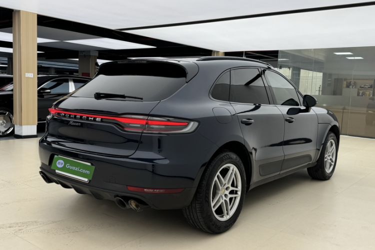 Used Porsche Macan 2021 Macan 2.0T Exterior 3