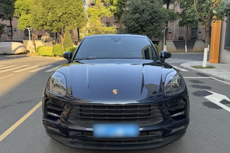 Used Porsche Macan 2021 Macan 2.0T Exterior 4