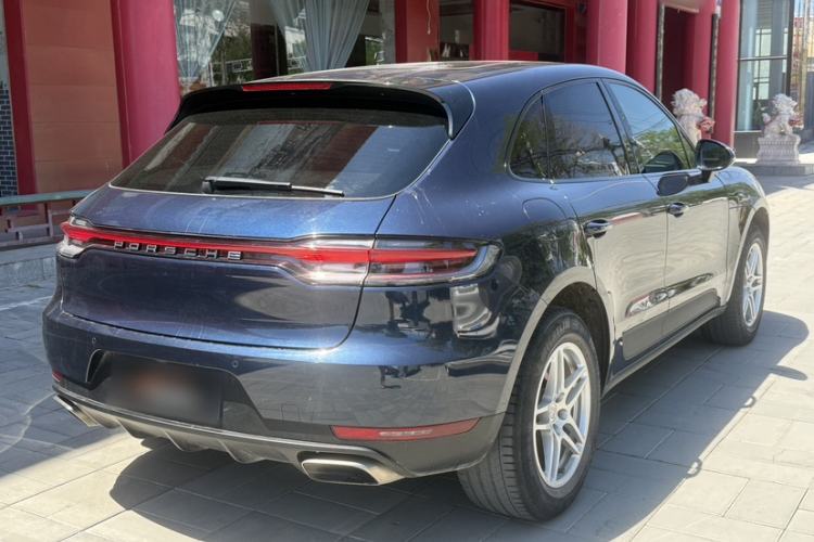 Used Porsche Macan 2021 Macan 2.0T Exterior 4