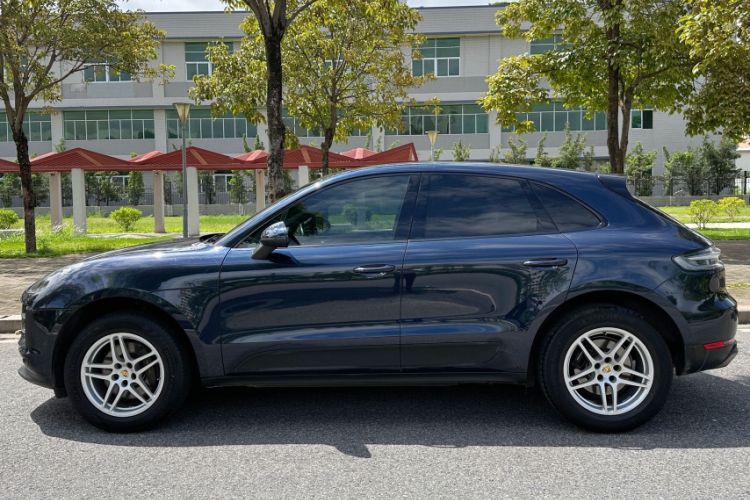Used Porsche Macan 2021 Macan 2.0T Exterior 6