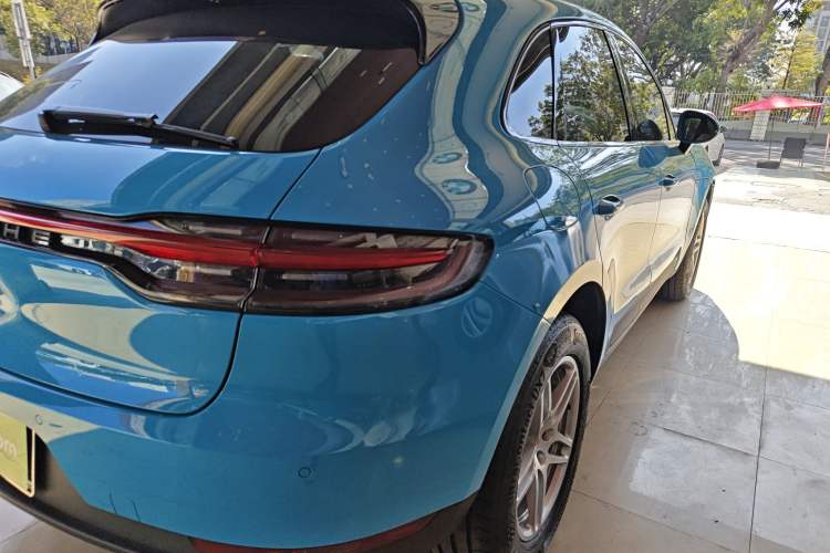 Used Porsche Macan 2021 Macan 2.0T Exterior 6