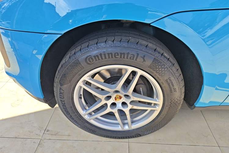 Used Porsche Macan 2021 Macan 2.0T Exterior 7
