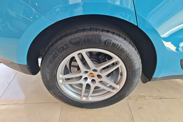 Used Porsche Macan 2021 Macan 2.0T Exterior 8