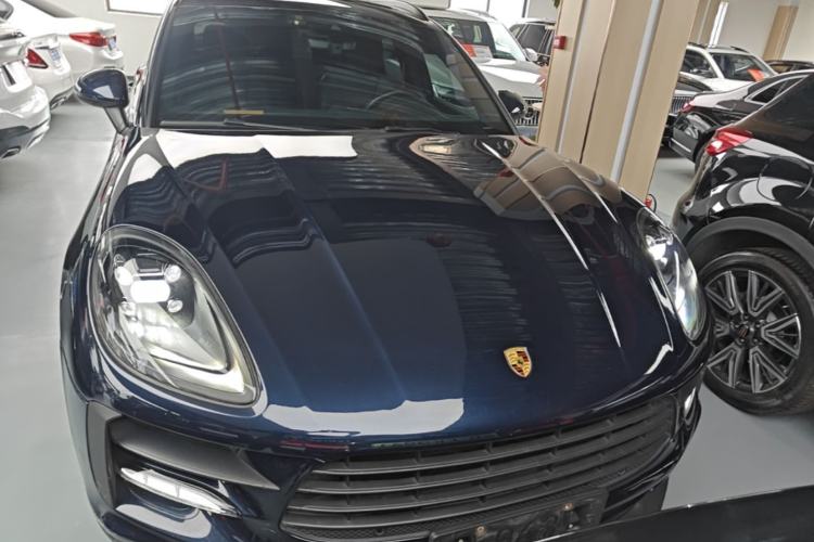 Used Porsche Macan 2021 Macan 2.0T Front
