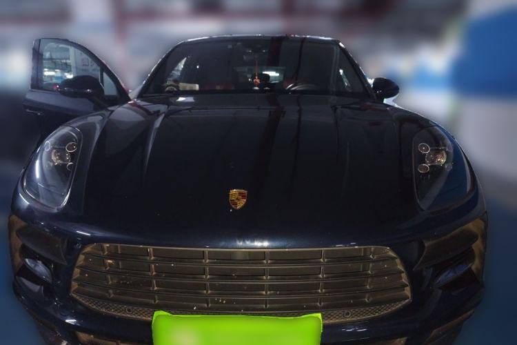 Used Porsche Macan 2021 Macan 2.0T Front