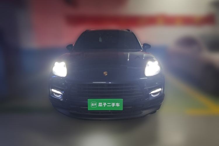 Used Porsche Macan 2021 Macan 2.0T Front