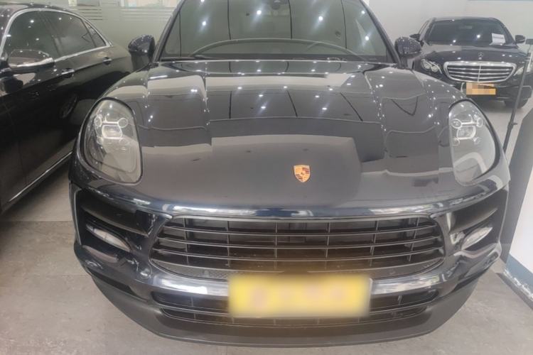 Used Porsche Macan 2021 Macan 2.0T Front