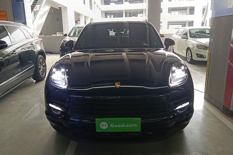 Used Porsche Macan 2021 Macan 2.0T Front