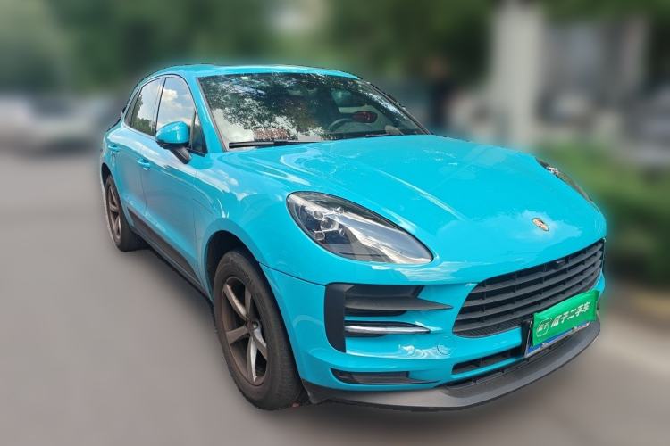 Used Porsche Macan 2021 Macan 2.0T Front Right 45 Deg