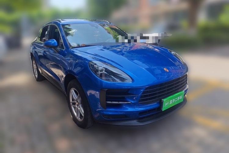 Used Porsche Macan 2021 Macan 2.0T Front Right 45 Deg