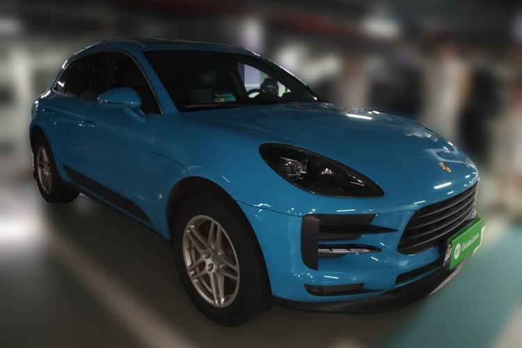 Used Porsche Macan 2021 Macan 2.0T Front Right 45 Deg