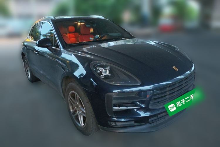 Used Porsche Macan 2021 Macan 2.0T Front Right 45 Deg