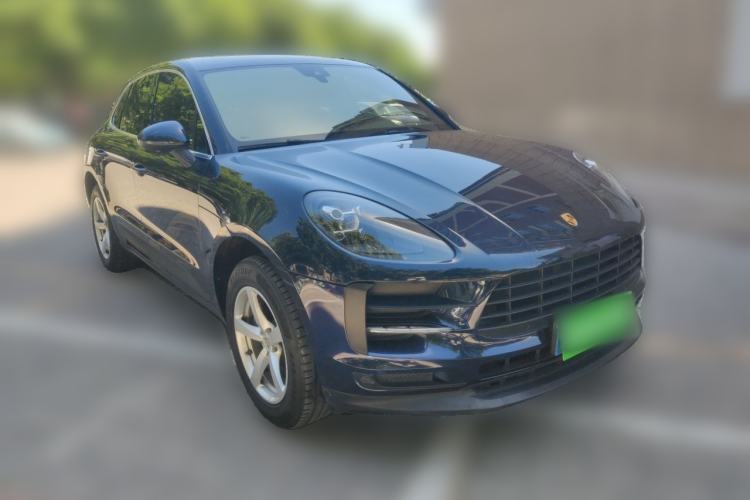 Used Porsche Macan 2021 Macan 2.0T Front Right 45 Deg