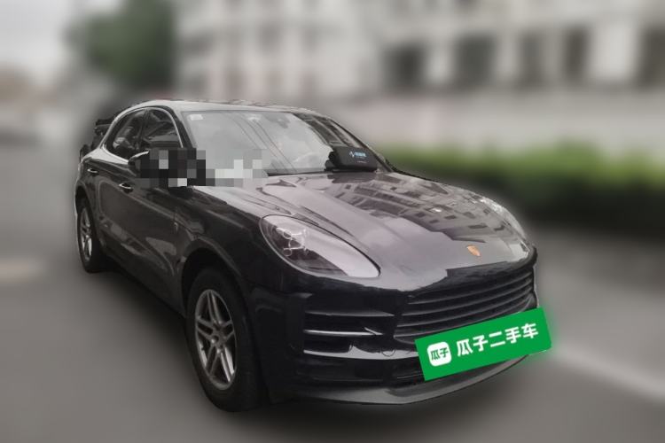 Used Porsche Macan 2021 Macan 2.0T Front Right 45 Deg