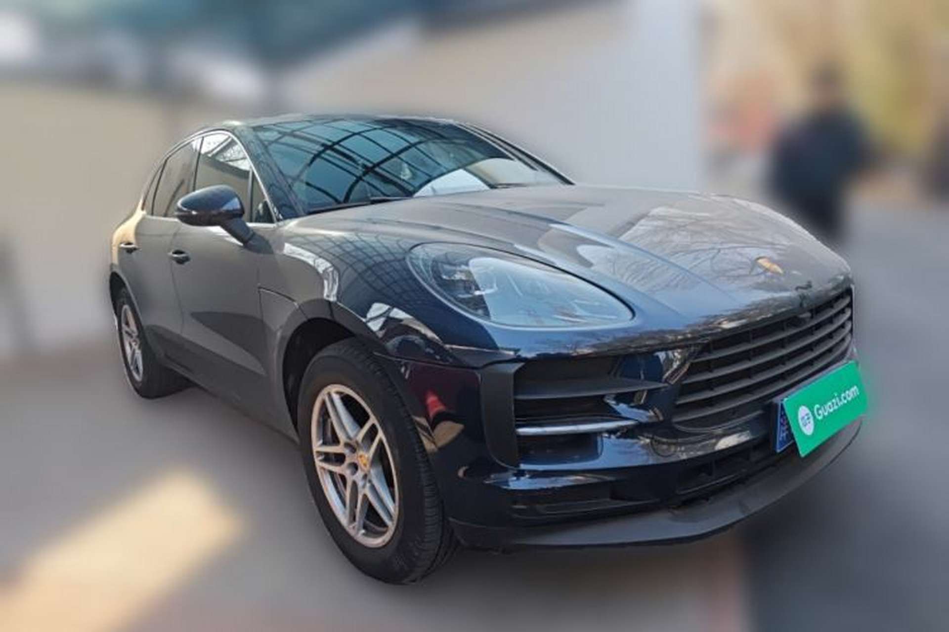 Used Porsche Macan 2021 Macan 2.0T Front Right 45 Deg