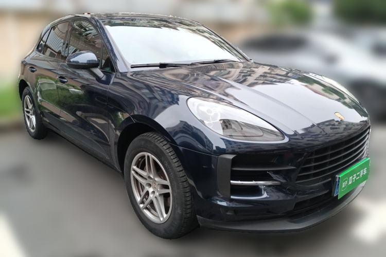 Used Porsche Macan 2021 Macan 2.0T Front Right 45 Deg