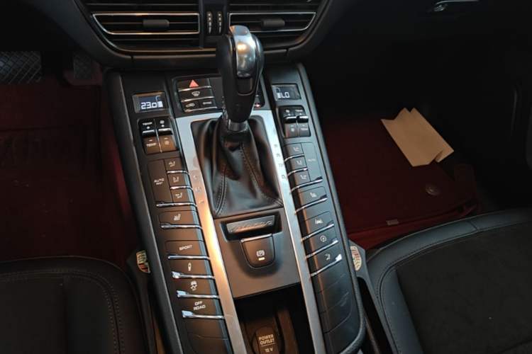 Used Porsche Macan 2021 Macan 2.0T Gear Lever