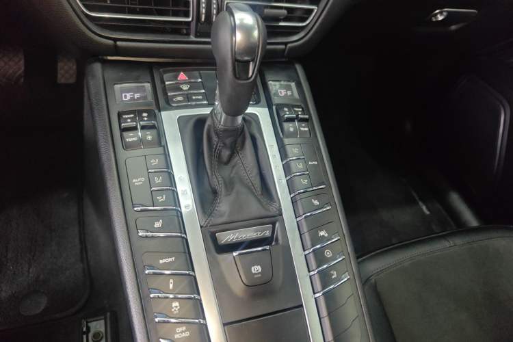 Used Porsche Macan 2021 Macan 2.0T Gear Lever