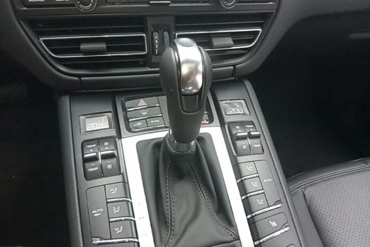 Used Porsche Macan 2021 Macan 2.0T Gear Lever