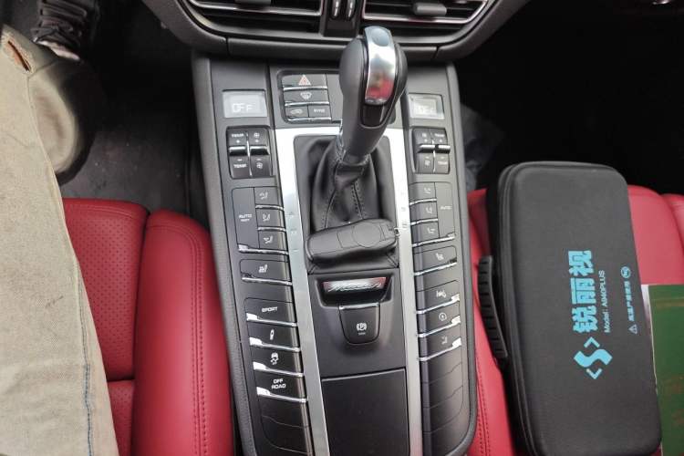 Used Porsche Macan 2021 Macan 2.0T Gear Lever