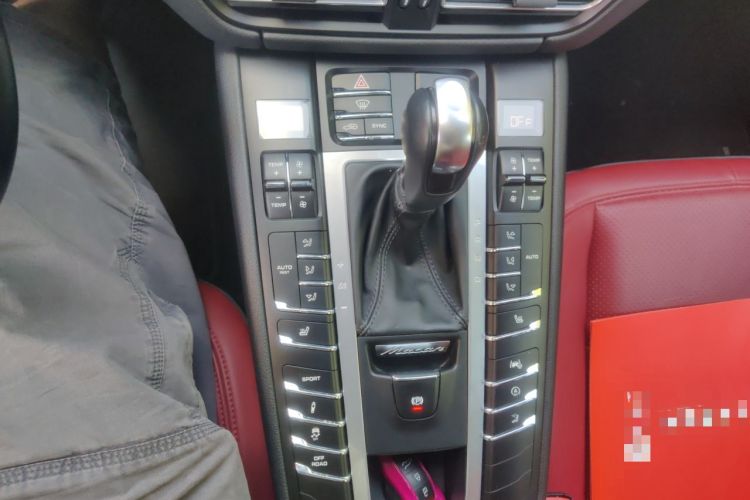 Used Porsche Macan 2021 Macan 2.0T Gear Lever