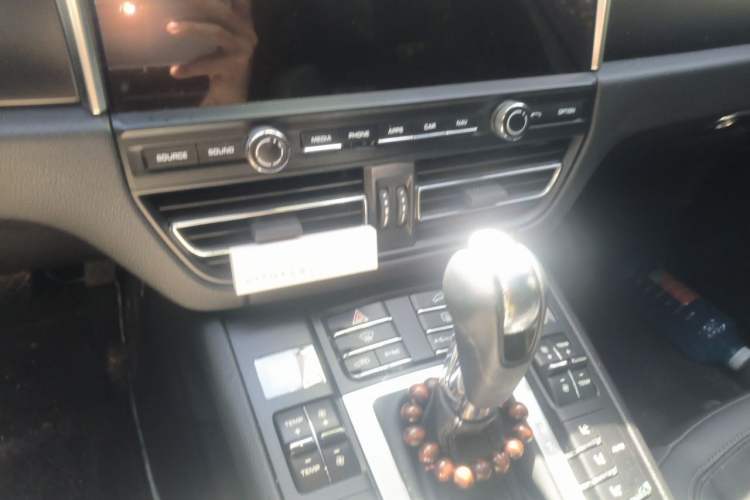 Used Porsche Macan 2021 Macan 2.0T Gear Lever