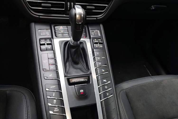 Used Porsche Macan 2021 Macan 2.0T Gear Lever