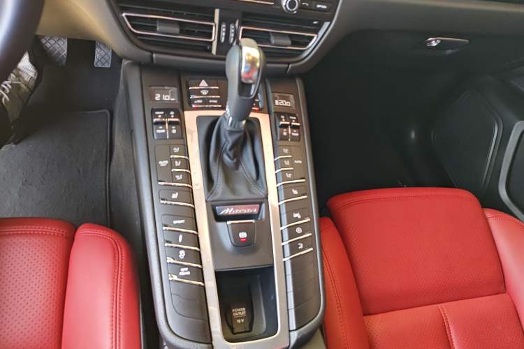 Used Porsche Macan 2021 Macan 2.0T Gear Lever